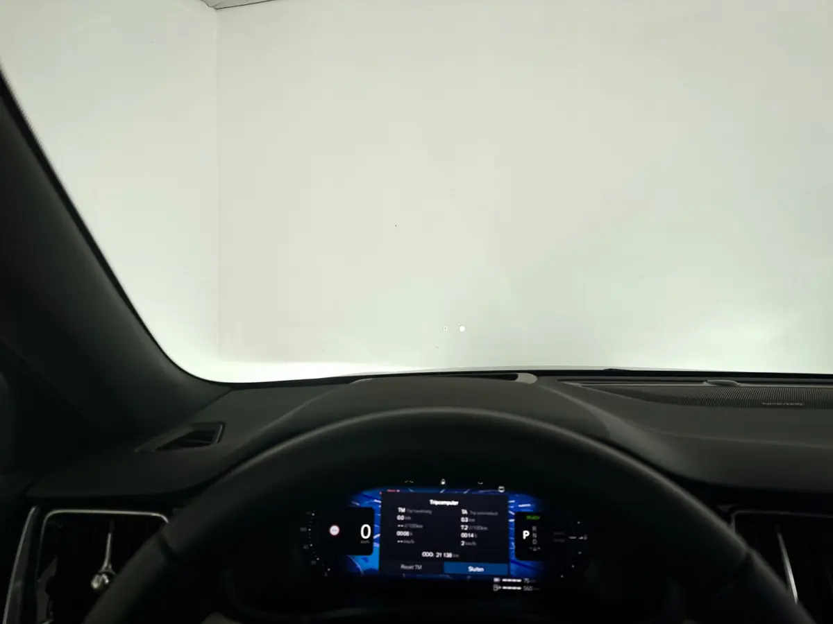 T8 Plug-in hybrid AWD Plus Dark | SOH 100% | Panoramadak | 360° camera | Head-up display | Harman Kardon | Stoel- en stuurverwarming | Trekhaak