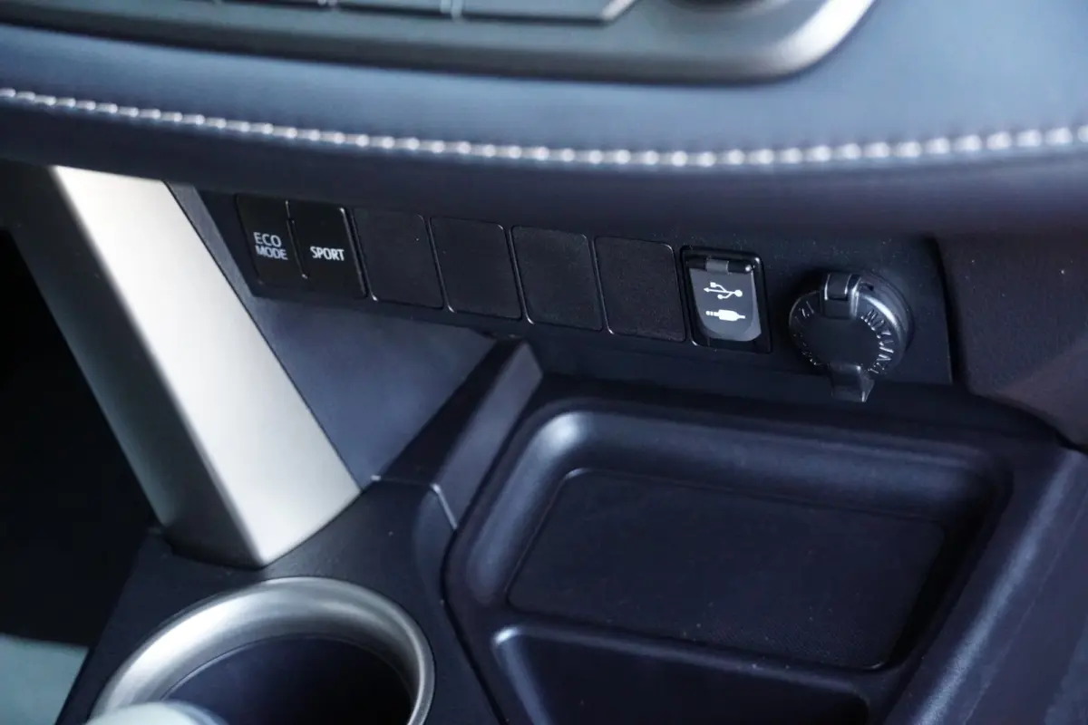 2.0 Style 4WD NAP Clima/Cruise/Trekh./Camera