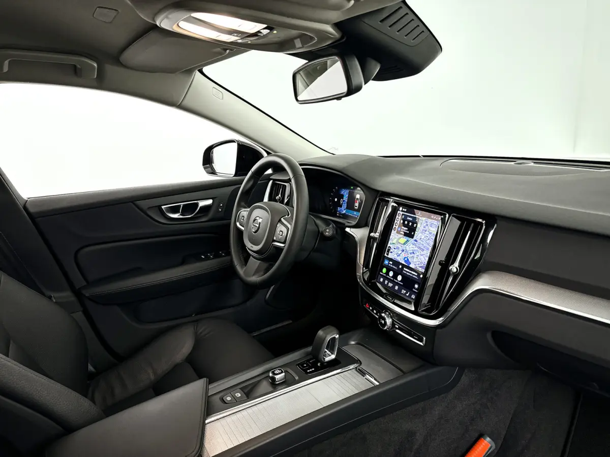 B3 Essential Edition | Parkeercamera | Stoel- en stuurverwarming | Trekhaak