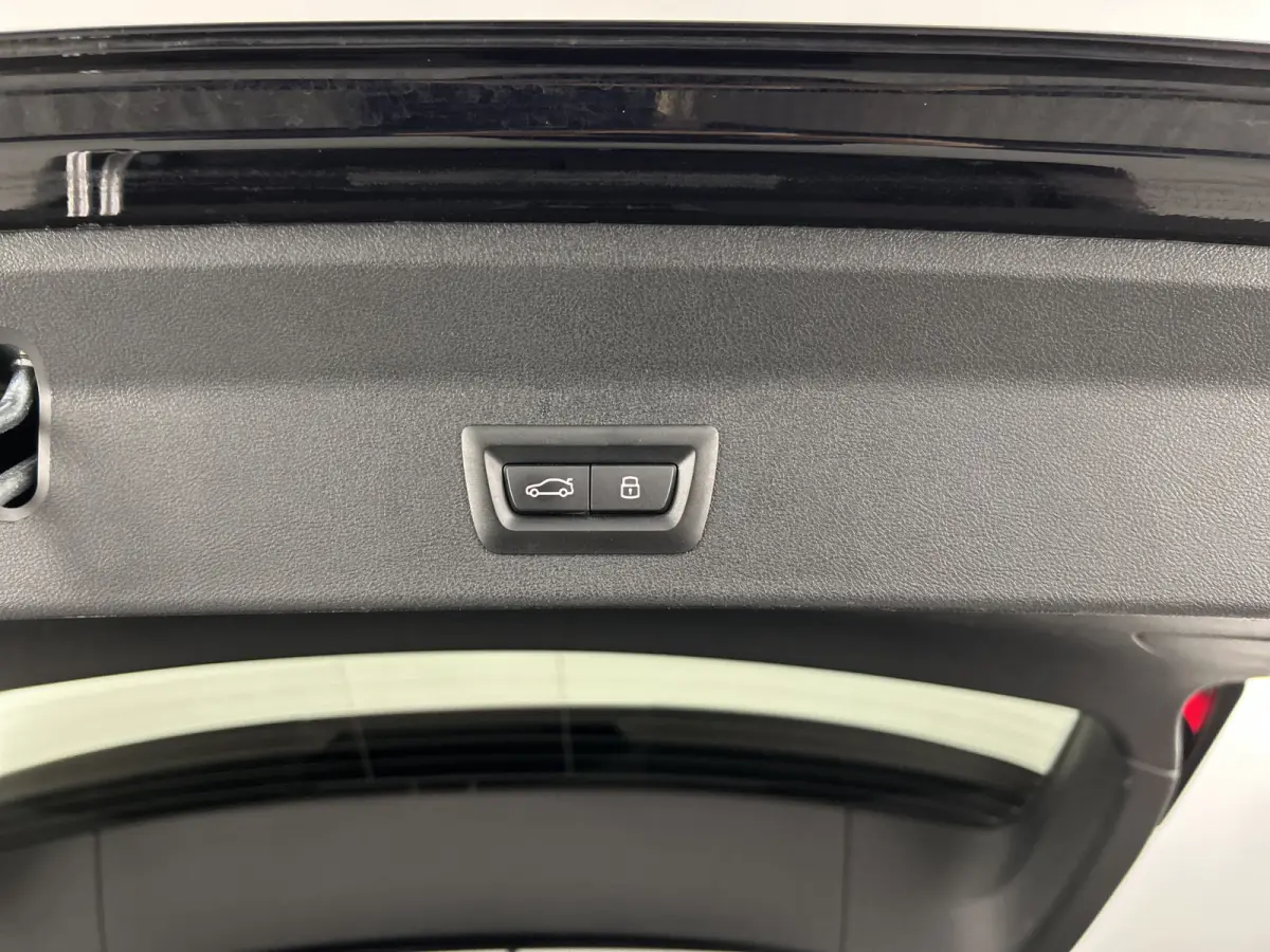 xDrive30e M-Sport High Exe. Pano-dak/Adap.Cruise/Memory/Head-Up Display
