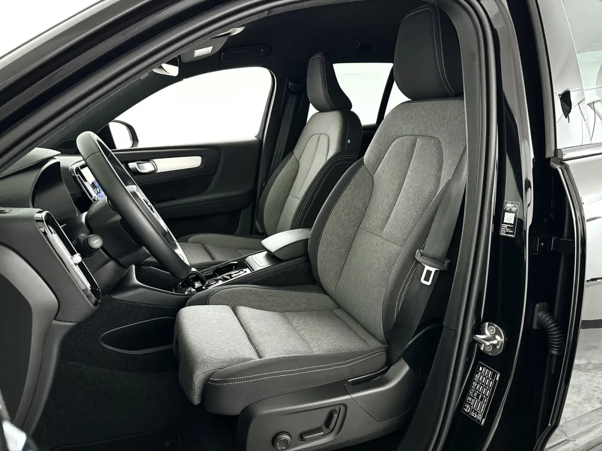 B4 Plus Dark | Parkeercamera | Harman Kardon | Stoel- en stuurverwarming | Trekhaak