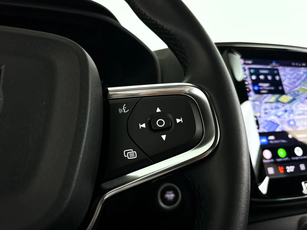 B4 Plus Dark | Parkeercamera | Harman Kardon | Stoel- en stuurverwarming | Trekhaak