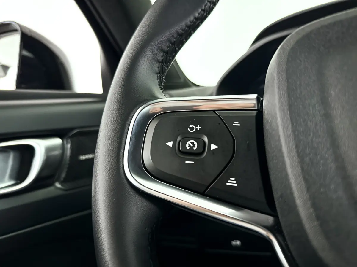 Single Motor Extended Range Plus 82 kWh | Parkeercamera | Harman Kardon | Stoel- en stuurverwarming | Trekhaak