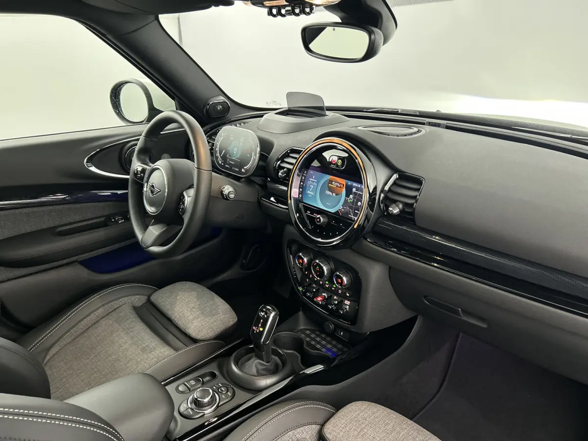 1.5 Aut. Cooper Premium Plus Pano-dak/Head-Up Display/Memory
