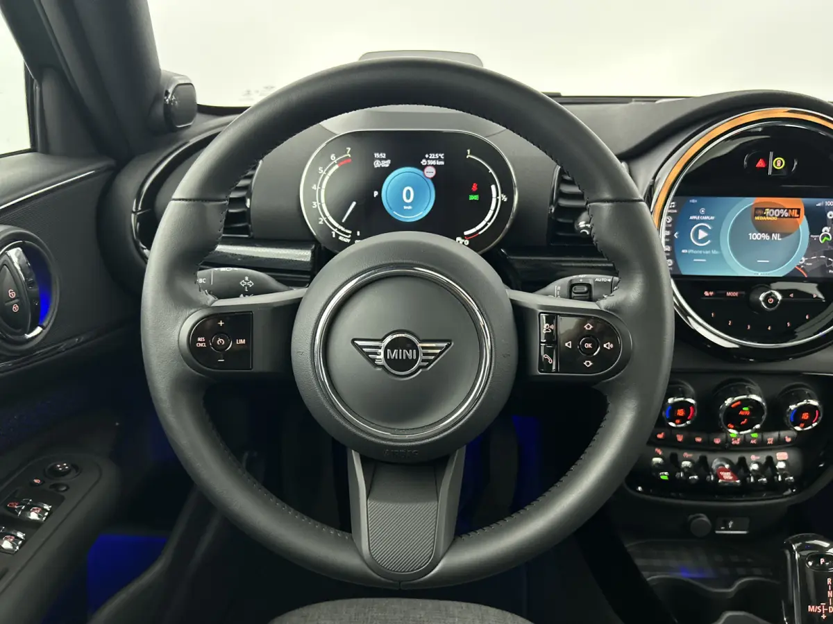 1.5 Aut. Cooper Premium Plus Pano-dak/Head-Up Display/Memory