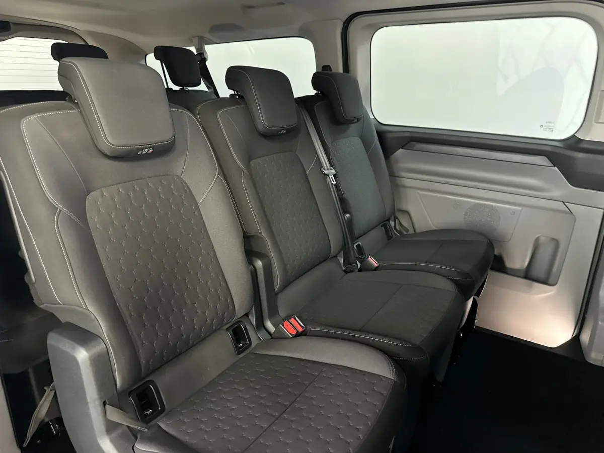340 2.5 PHEV L2H1 Limited 9-Persoons | Incl. BTW | Schuifdeur Links & Rechts | Driver Assistance Pack | Navigatie | Camera | Clima | Adaptive Cruise | Dodehoek Detectie |