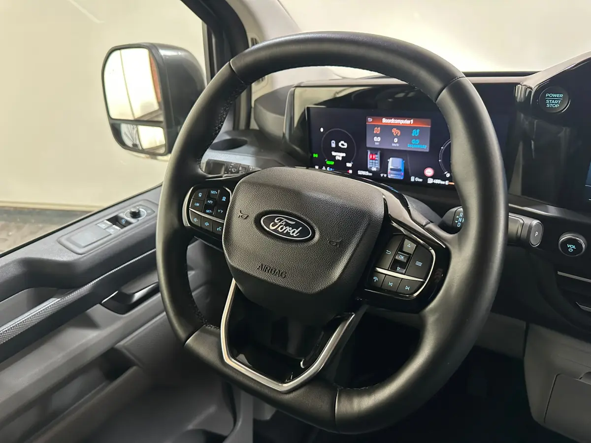 340 2.5 PHEV L2H1 Limited 9-Persoons | Incl. BTW | Schuifdeur Links & Rechts | Driver Assistance Pack | Navigatie | Camera | Clima | Adaptive Cruise | Dodehoek Detectie |