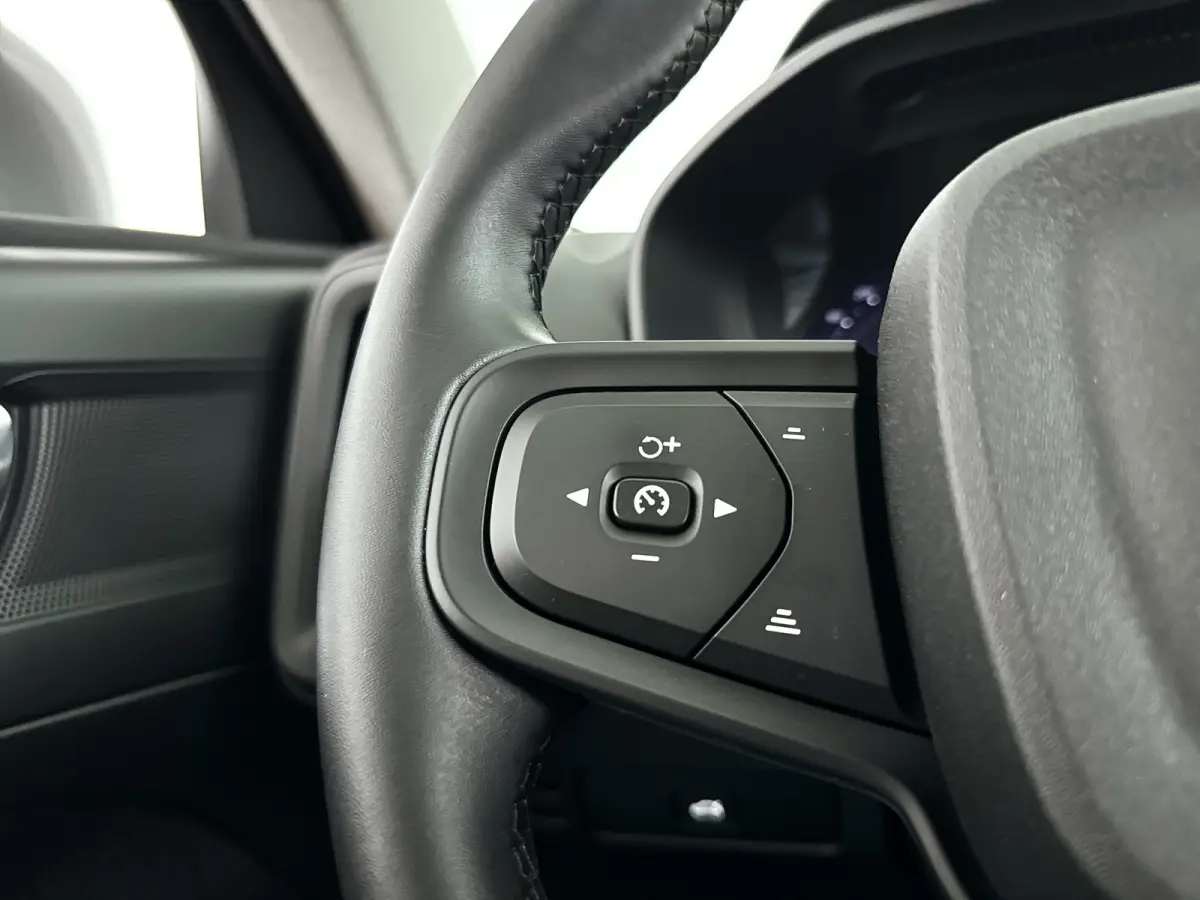 B3 Essential | Parkeercamera | Cruise control | Trekhaak