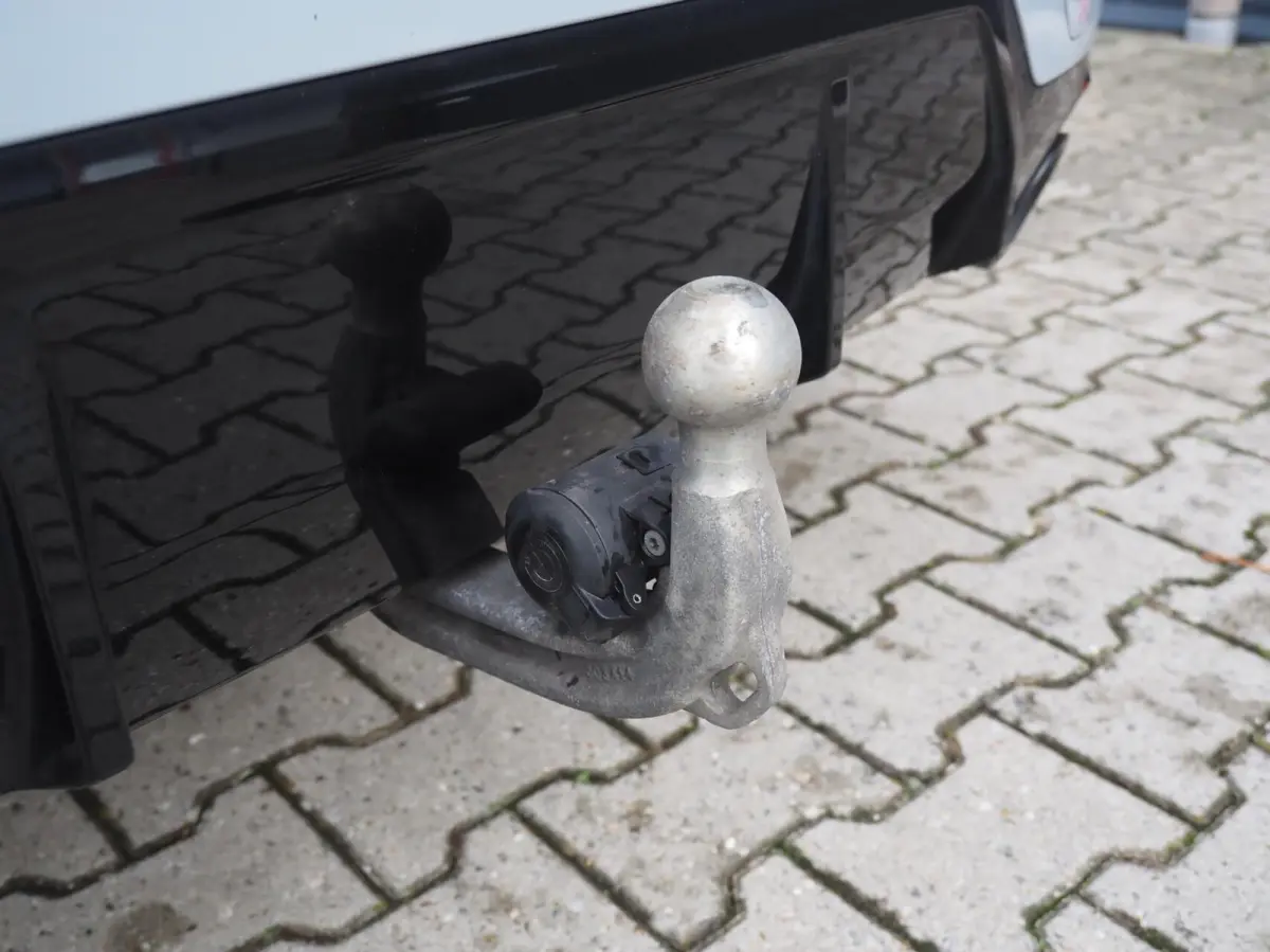 330e M-Sport Brooklyn Grau | Pano | Leder | Head-Up | Camera | Carplay | Digital Dash | Cognac Leder | Led | Trekhaak | Android Auto | Stoelverwarming | Cruisecontrol | Lane Assist | Draadlo
