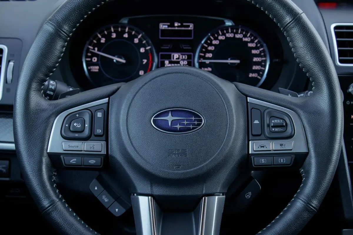 2.0 CVT Premium | Eyesight | Trekhaak | Navigatie | Lederen bekleding |