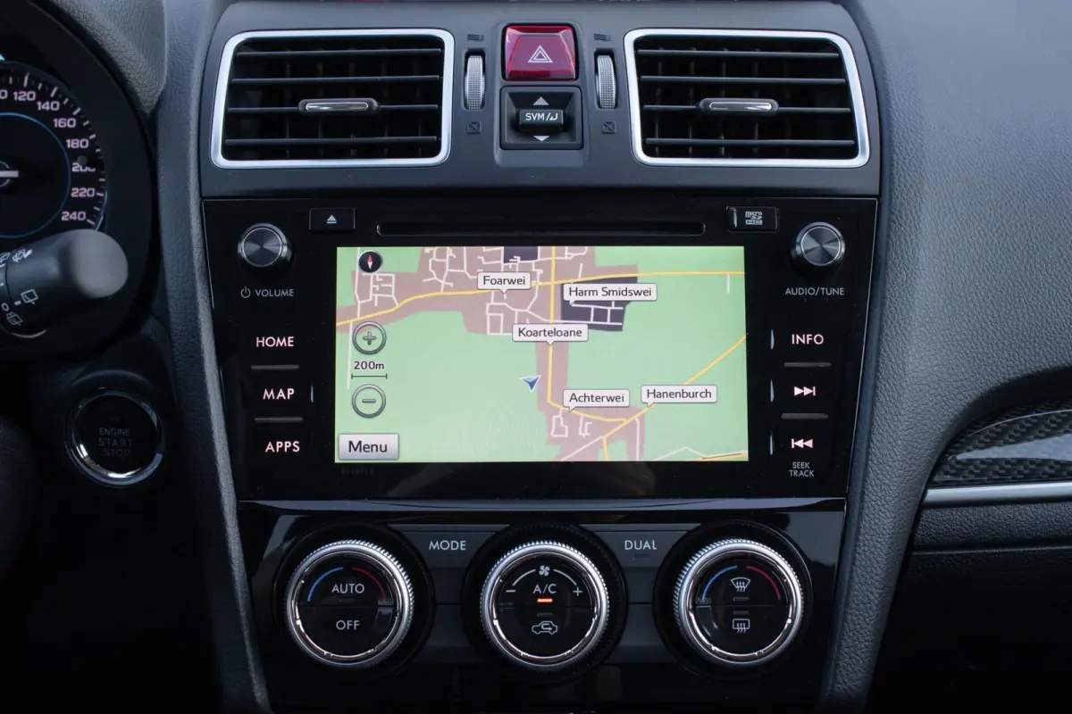 2.0 CVT Premium | Eyesight | Trekhaak | Navigatie | Lederen bekleding |