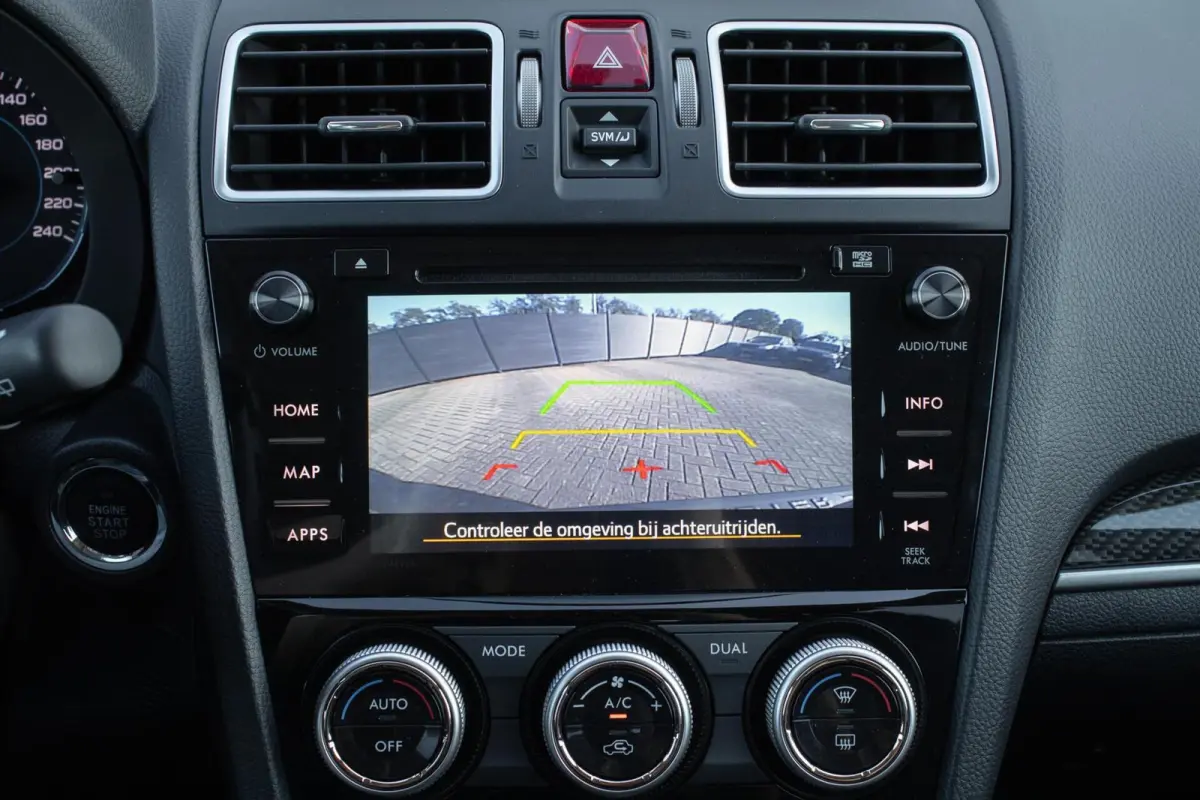 2.0 CVT Premium | Eyesight | Trekhaak | Navigatie | Lederen bekleding |