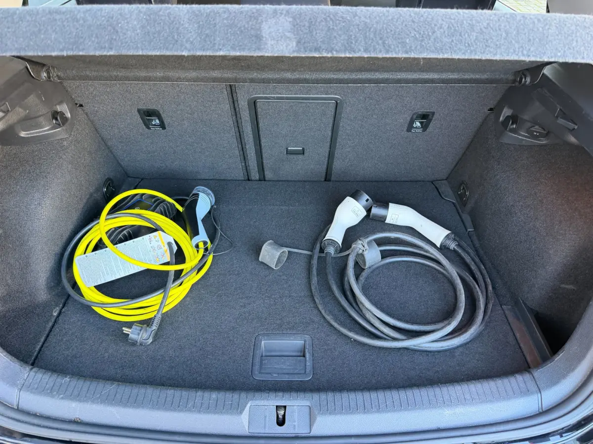 E-Golf|SOH 100%|NAP|TREKHAAK|NAVI|17INCH|