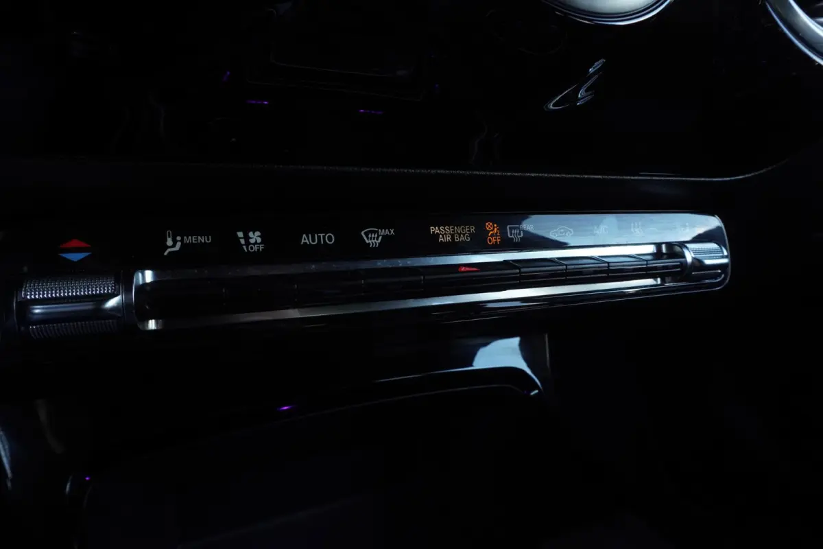 250 e Business Line AMG PHEV / Camera / Navi / Sfeer-verl / Stoelverwarm. / LED / = DECEMBER 2020 !!