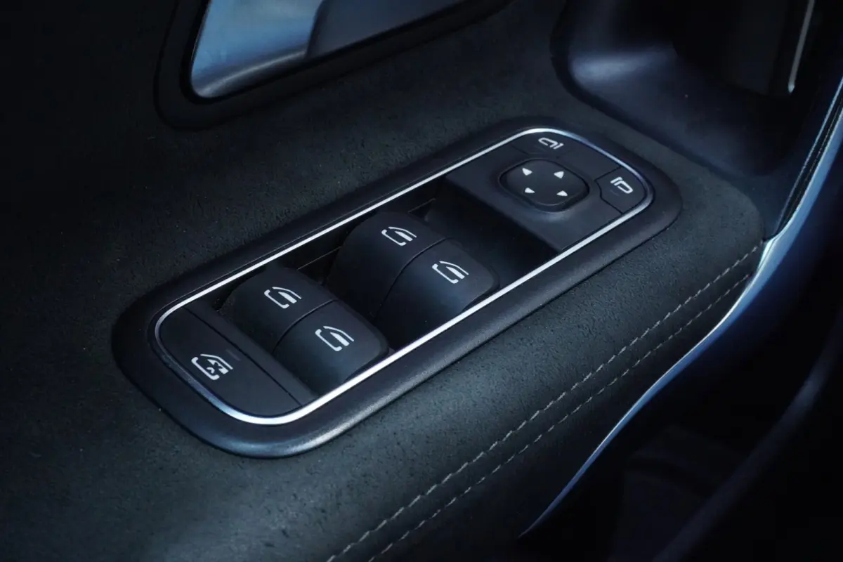 250 e Business Line AMG PHEV / Camera / Navi / Sfeer-verl / Stoelverwarm. / LED / = DECEMBER 2020 !!