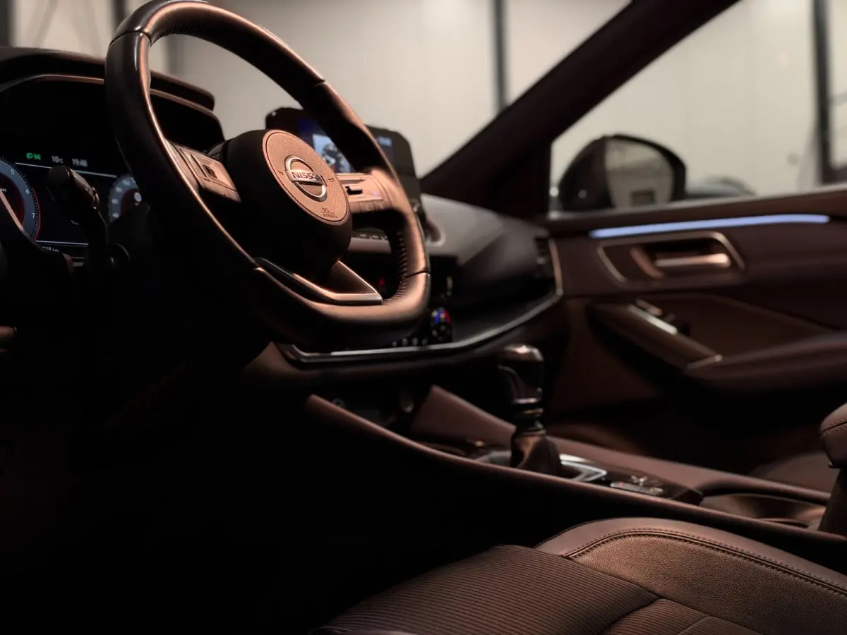 1.3 MHEV Business Premium ALLE OPTIES!