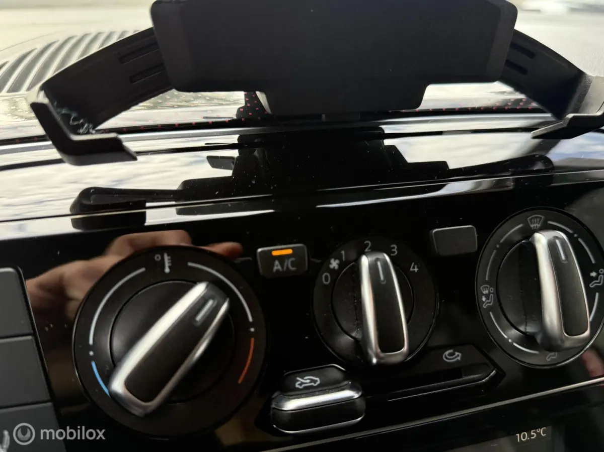 Up! 1.0 TSI GTI | PDC | Cruise | Dealer OH |