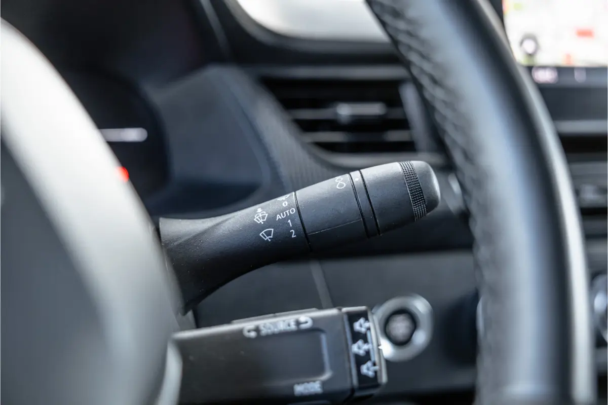 Sport 1.5 Blue dCi | ACC | LED | Trekhaak | Stoelverwarming | Blind Spot | Climate control | DAB | Orig. NL auto | Nieuwe APK | Dealer onderhouden
