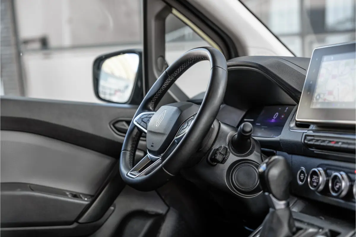 Sport 1.5 Blue dCi | ACC | LED | Trekhaak | Stoelverwarming | Blind Spot | Climate control | DAB | Orig. NL auto | Nieuwe APK | Dealer onderhouden