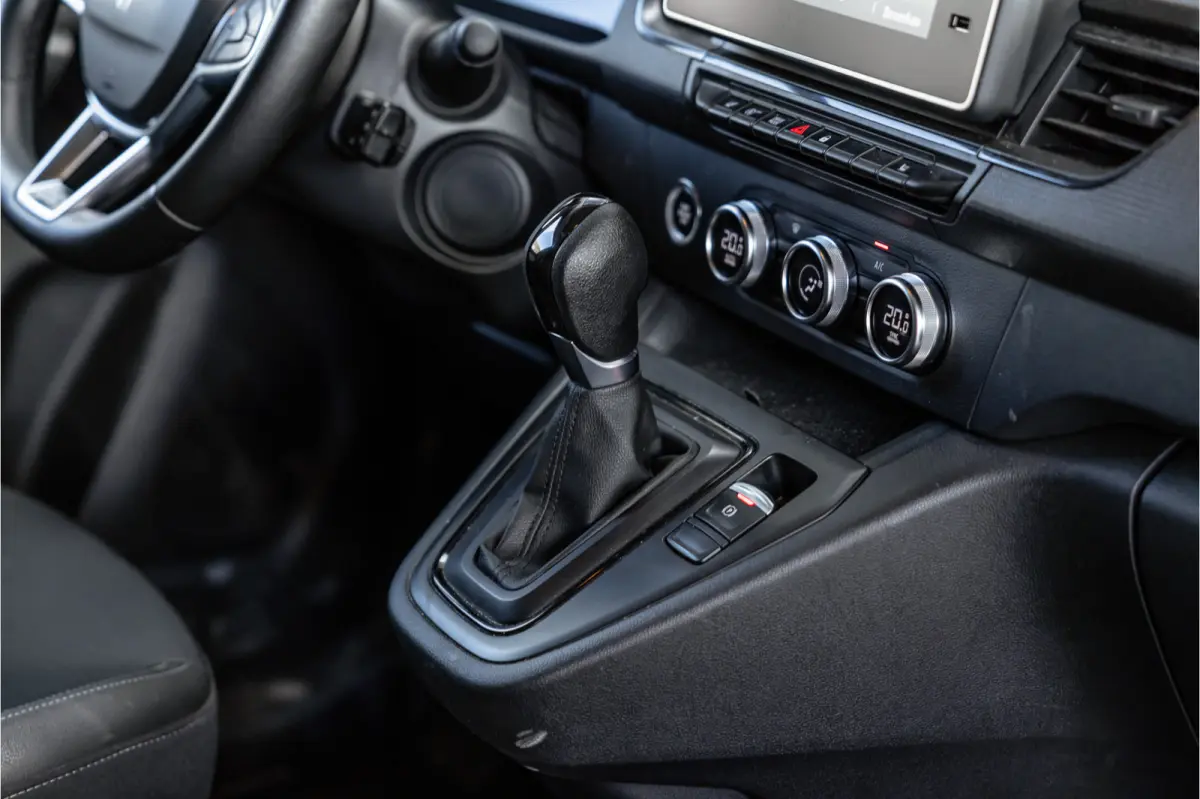 Sport 1.5 Blue dCi | ACC | LED | Trekhaak | Stoelverwarming | Blind Spot | Climate control | DAB | Orig. NL auto | Nieuwe APK | Dealer onderhouden