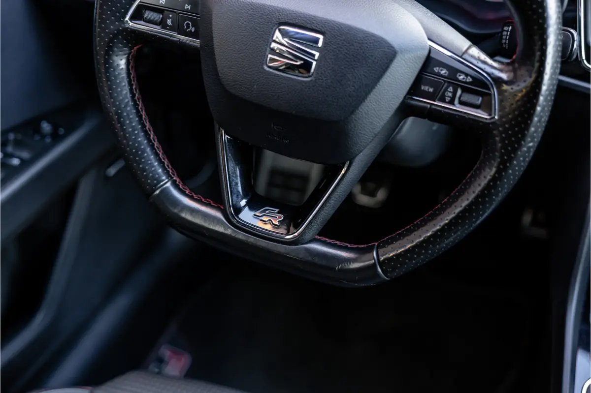 1.4 EcoTSI 150 PK FR | Camera | Bi-Xenon | CarPlay | Lederen bekleding | PDC | Cruise control | Airco | Nieuwe APK