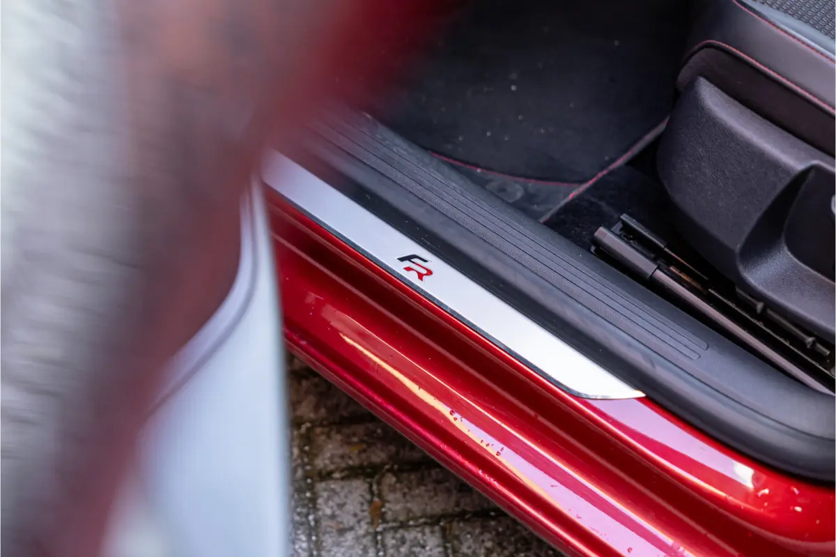 1.4 EcoTSI 150 PK FR | Camera | Bi-Xenon | CarPlay | Lederen bekleding | PDC | Cruise control | Airco | Nieuwe APK