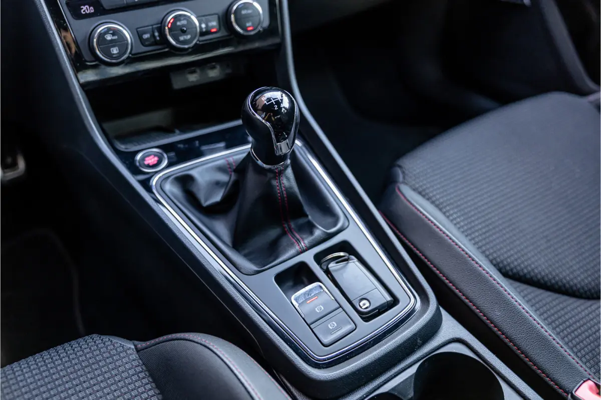 1.4 EcoTSI 150 PK FR | Camera | Bi-Xenon | CarPlay | Lederen bekleding | PDC | Cruise control | Airco | Nieuwe APK