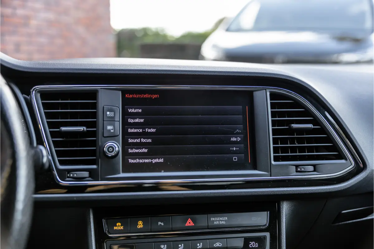 1.4 EcoTSI 150 PK FR | Camera | Bi-Xenon | CarPlay | Lederen bekleding | PDC | Cruise control | Airco | Nieuwe APK