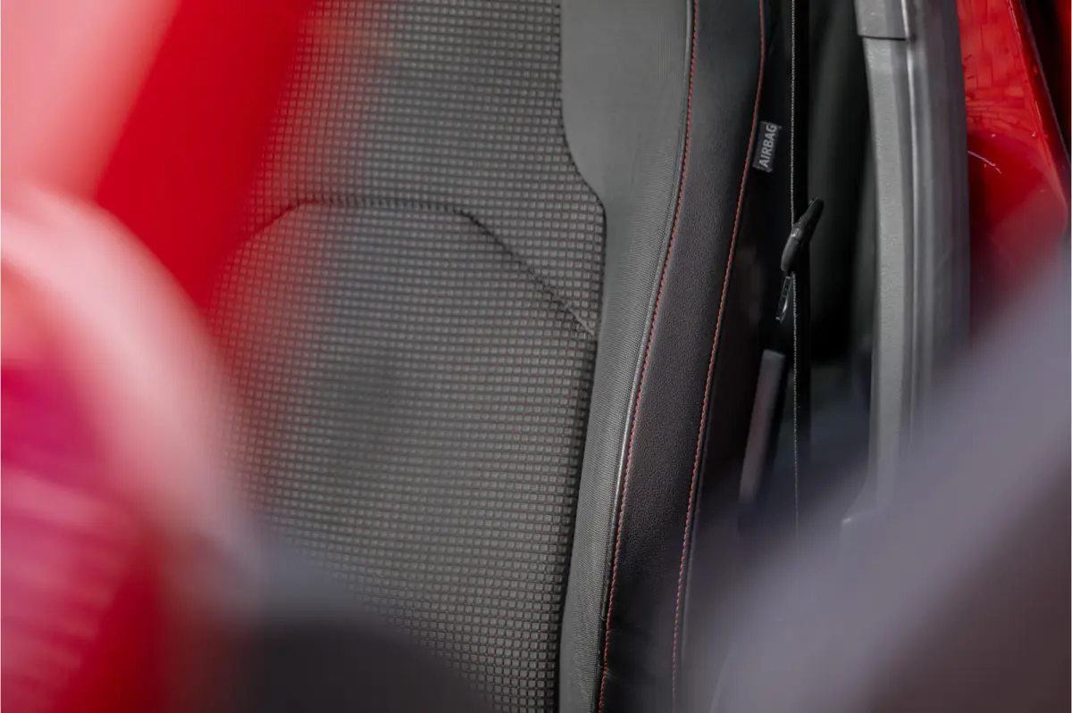 1.4 EcoTSI 150 PK FR | Camera | Bi-Xenon | CarPlay | Lederen bekleding | PDC | Cruise control | Airco | Nieuwe APK