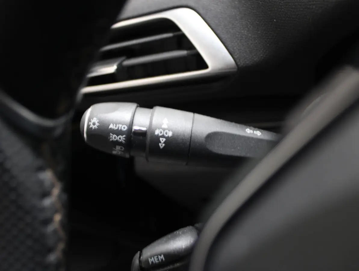 1.2 PureTech GT Line Keyless|LED|Carplay|Camera