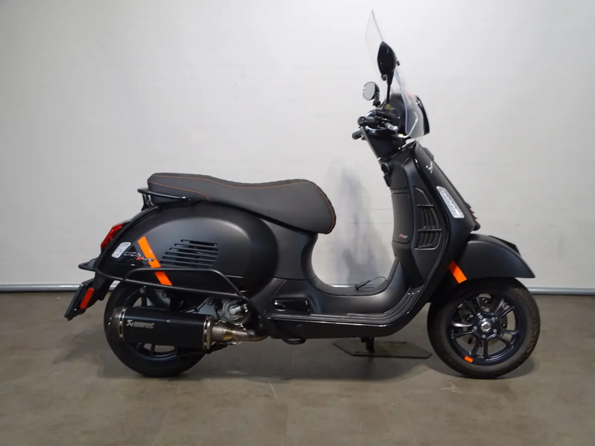 Vespa Gts 300 2023 Overig Onbekend leasen