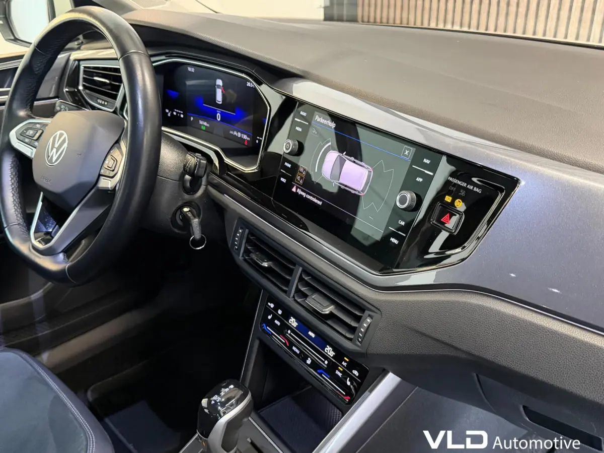 1.0 TSI IQ CAM STOELVW ACC NAVI R-LINE SFEER