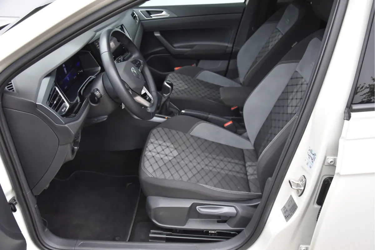 1.0 TSI 2 X R-Line Fabrieks garantie Nieuwstaat! NAP