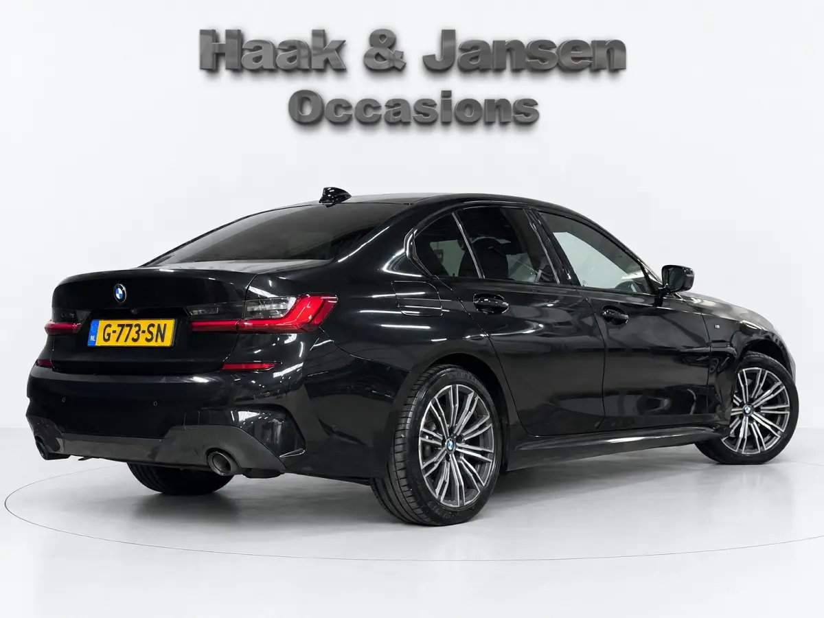 330e eDrive Edition M-Pakket Harman Kardon Stoelverwarming Leer