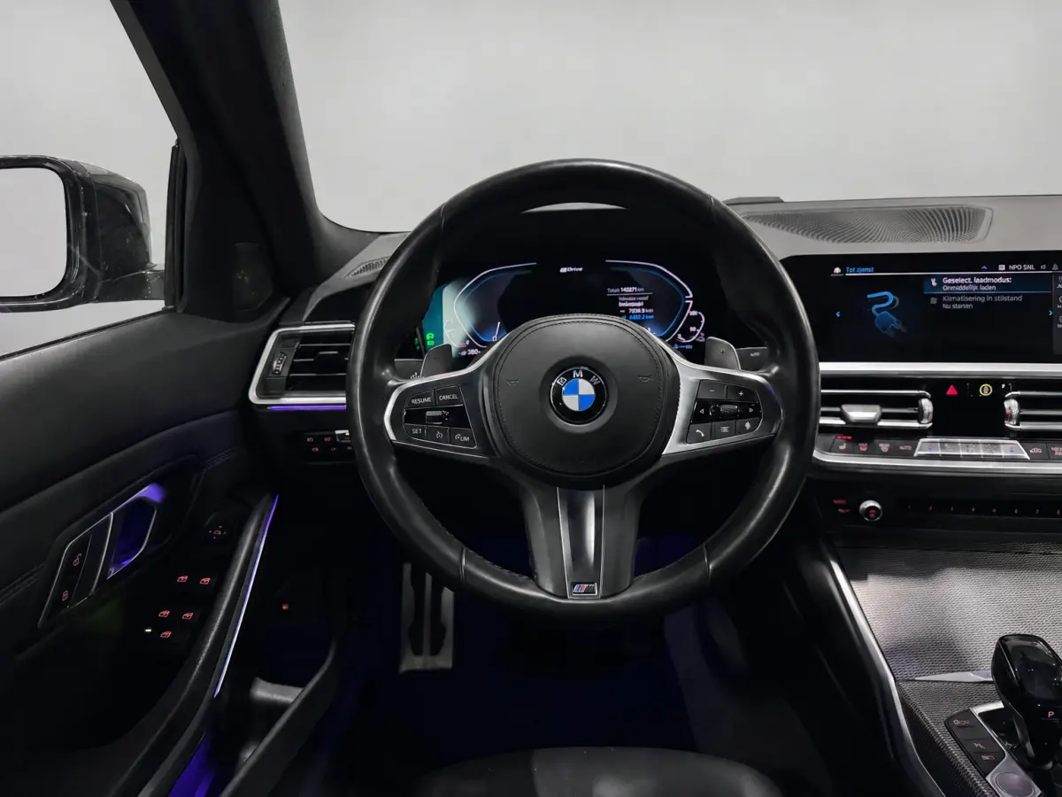 330e eDrive Edition M-Pakket Harman Kardon Stoelverwarming Leer
