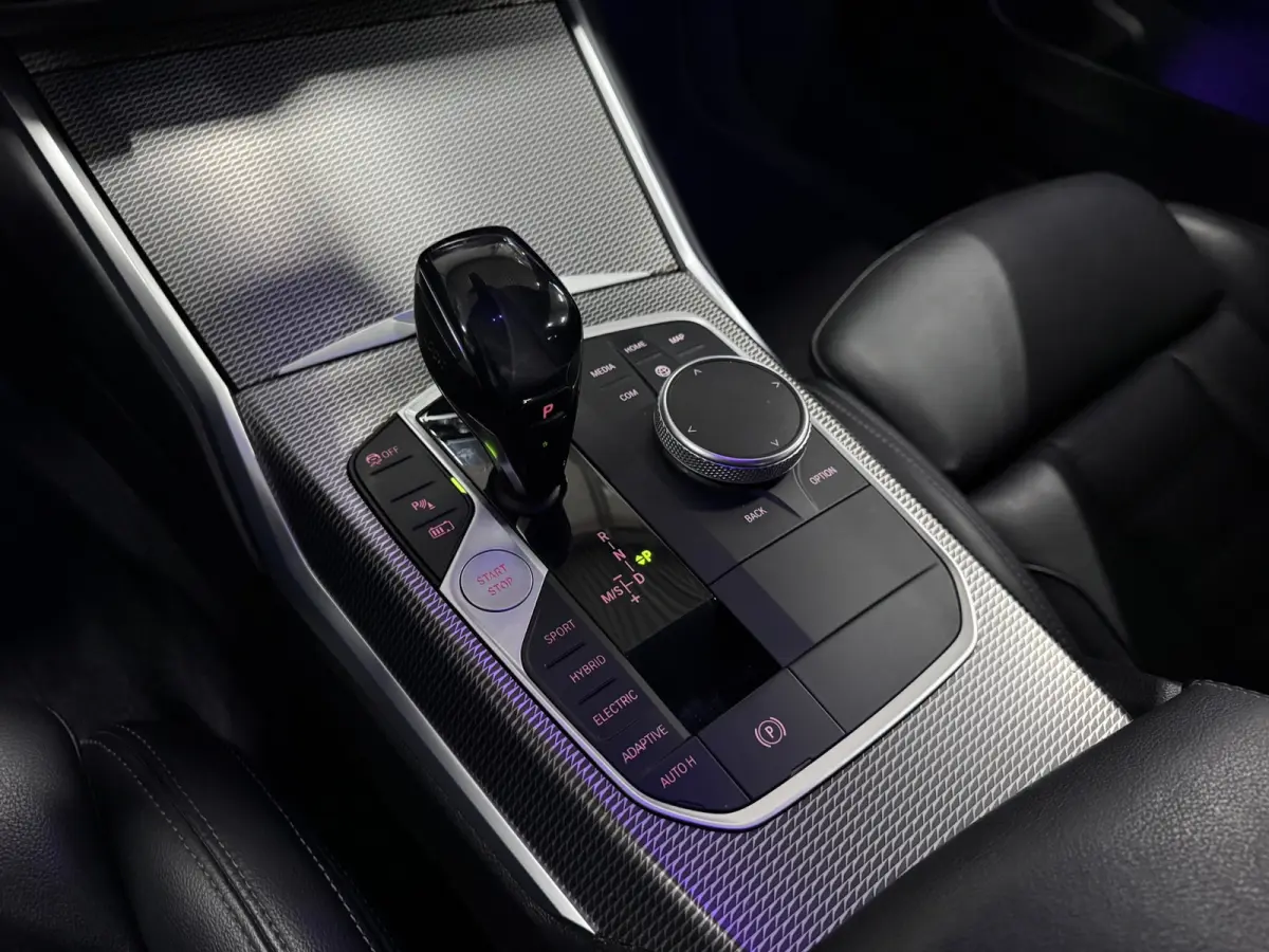 330e eDrive Edition M-Pakket Harman Kardon Stoelverwarming Leer