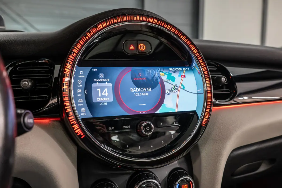 MINI Yours 33 kWh SOH93% | Schuifdak | Adapt. cruise | Sportstoelen | NL Auto