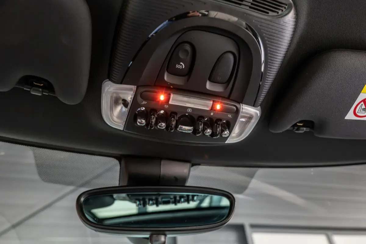 MINI Yours 33 kWh SOH93% | Schuifdak | Adapt. cruise | Sportstoelen | NL Auto