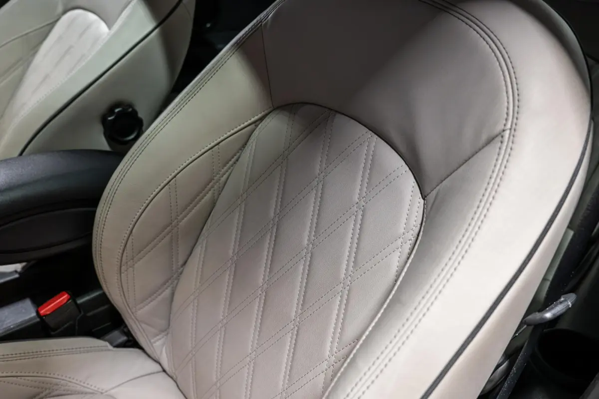 MINI Yours 33 kWh SOH93% | Schuifdak | Adapt. cruise | Sportstoelen | NL Auto