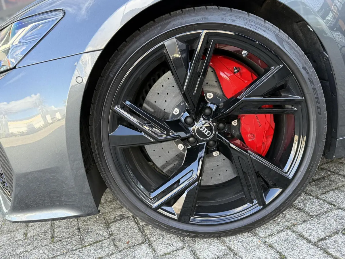 RS 6 TFSI quattro|ceramic|B&O 3D| full!