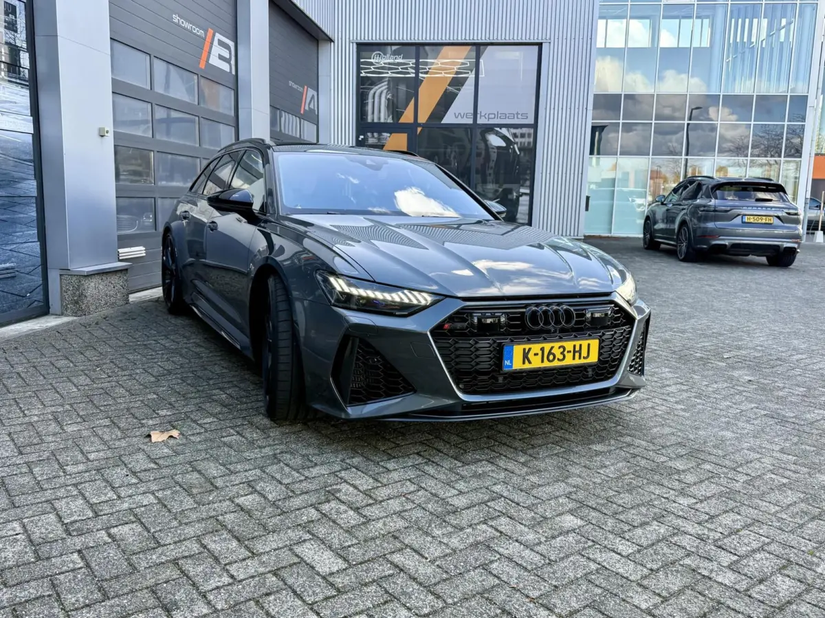 RS 6 TFSI quattro|ceramic|B&O 3D| full!