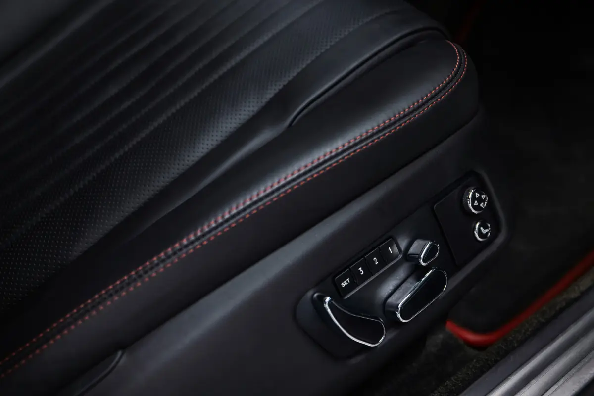 4.0 V8 S Btw auto, (€ 53.677,69 Ex B.T.W) DEALER AUTO Carbon interieur