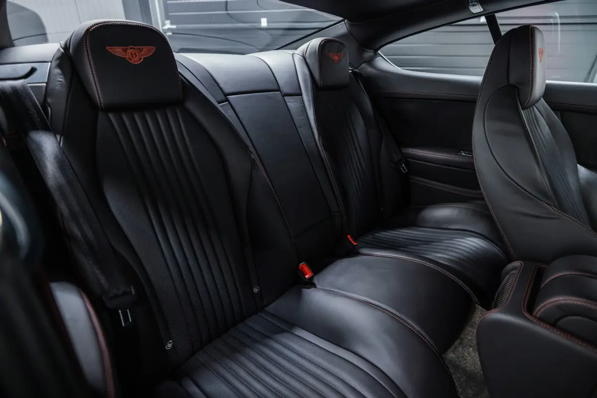 4.0 V8 S Btw auto, (€ 53.677,69 Ex B.T.W) DEALER AUTO Carbon interieur