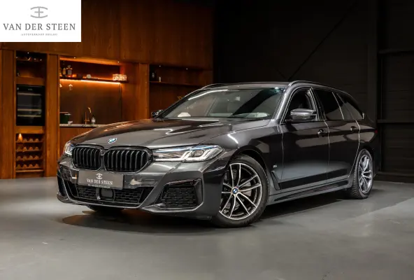 520i Business Edition Plus Sensatec M Sport | Dealer Onderhouden | Elektr. Trekhaak