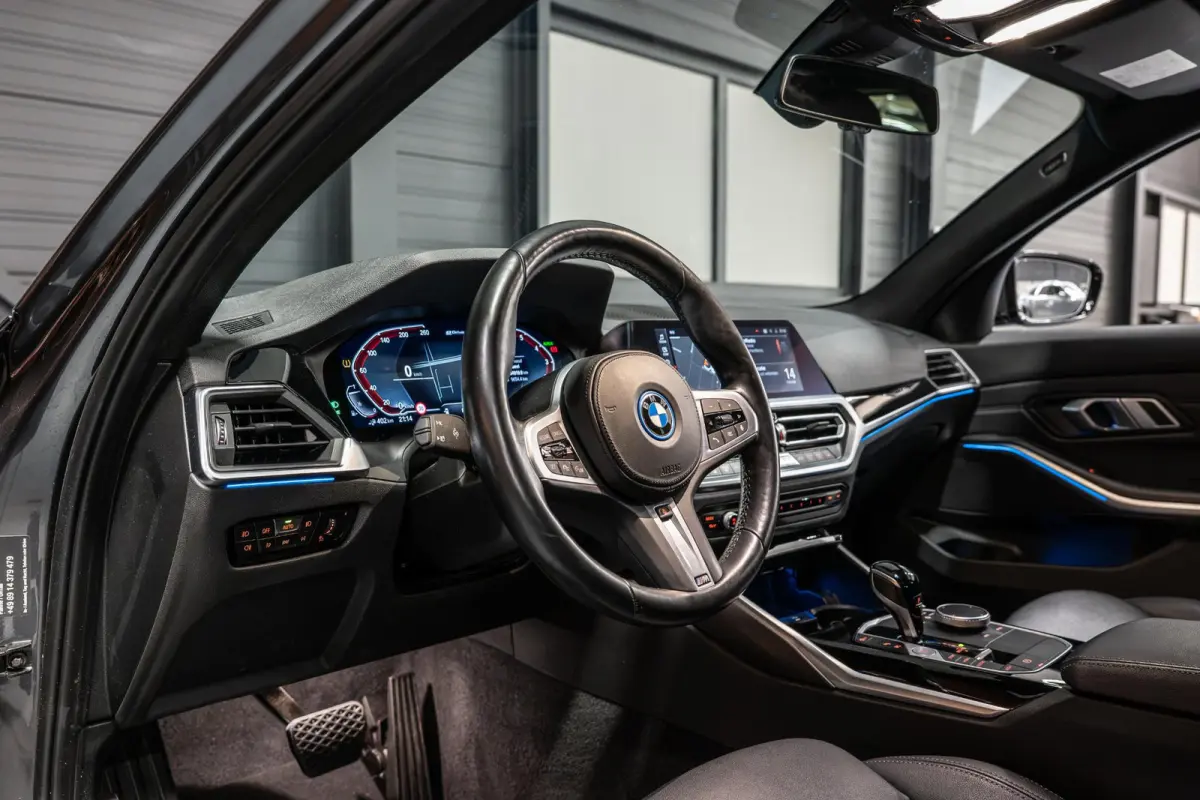 330e Business Edition Plus M Sport | Stuurwielverwarming | Dealer Onderhouden
