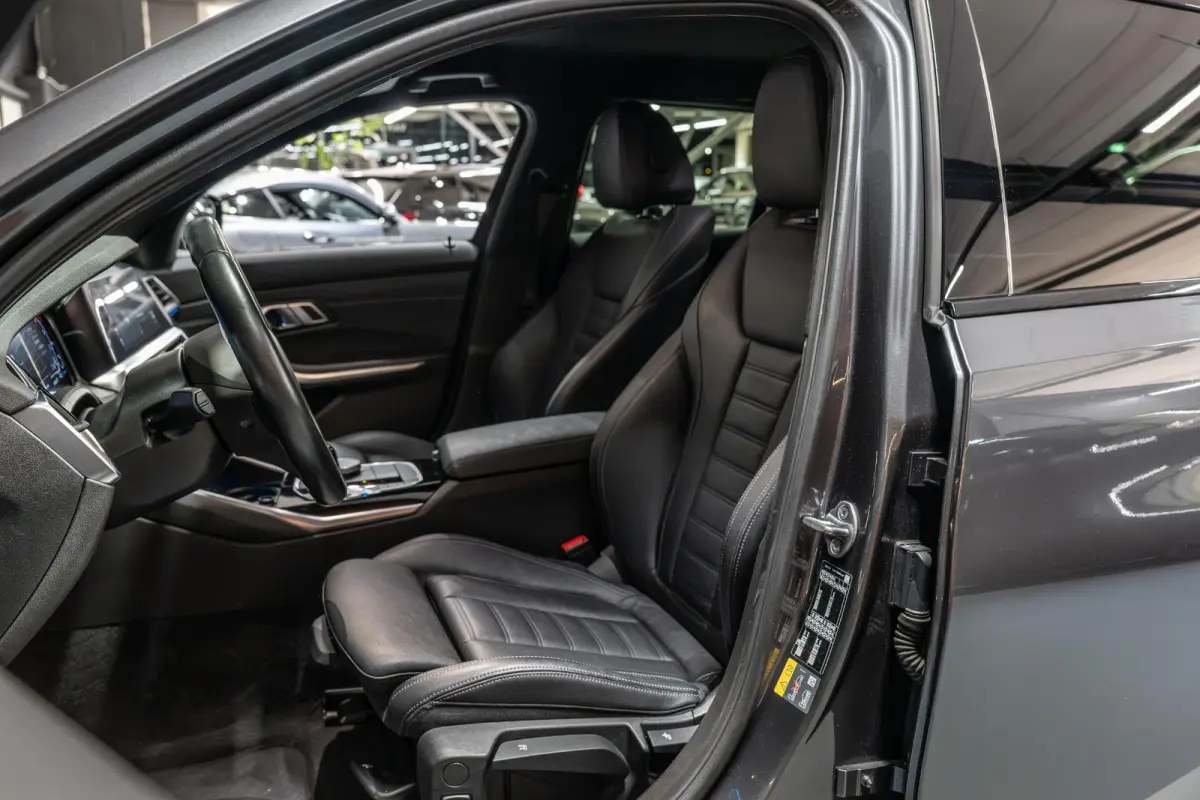 330e Business Edition Plus M Sport | Stuurwielverwarming | Dealer Onderhouden