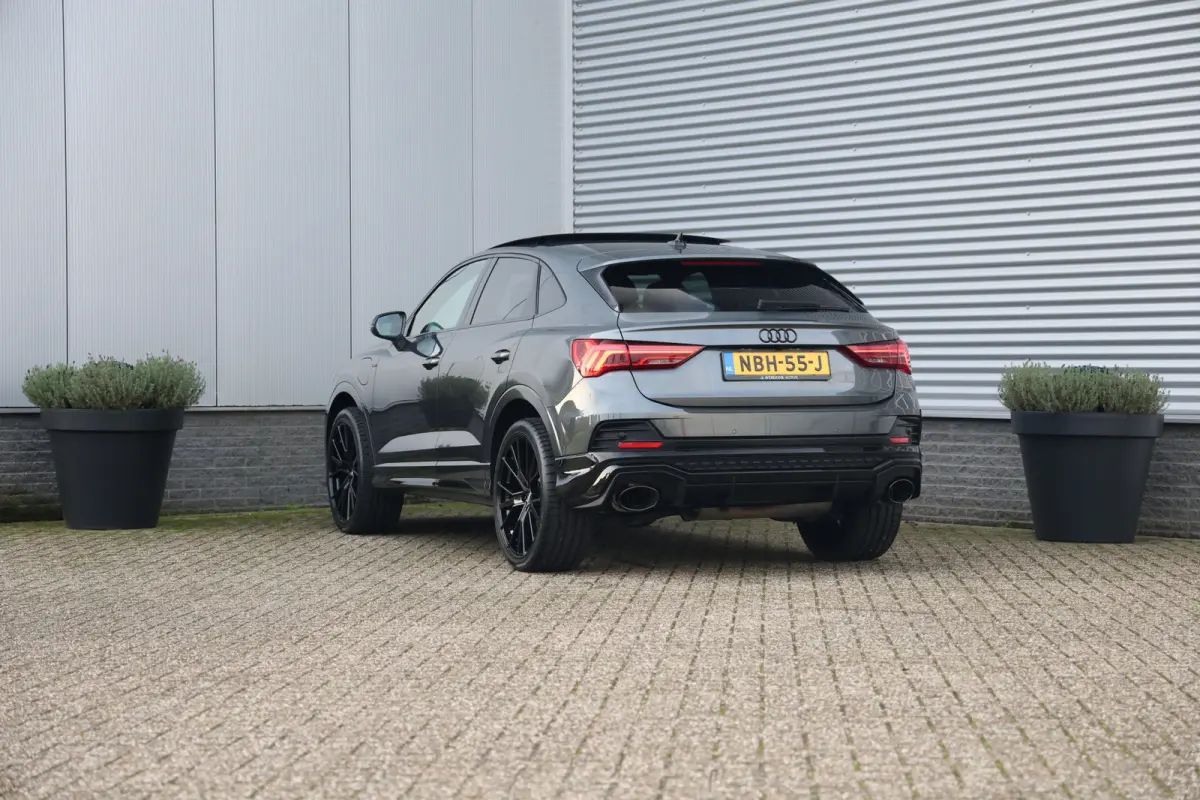 45 TFSI e 245pk Competition S-Line Black Pano|Leder|Matrix|Elek stoelv|RS Q3