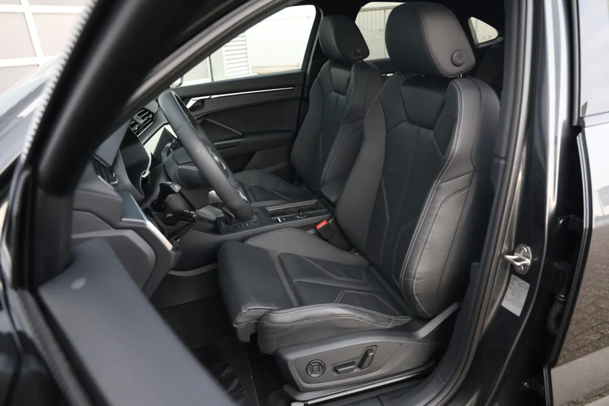 45 TFSI e 245pk Competition S-Line Black Pano|Leder|Matrix|Elek stoelv|RS Q3
