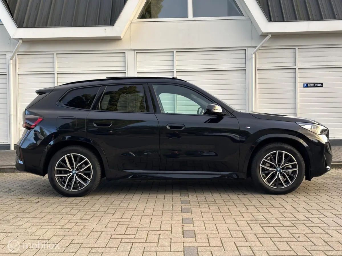 xDrive25e M-pakket Pano trekhaak HK HuD