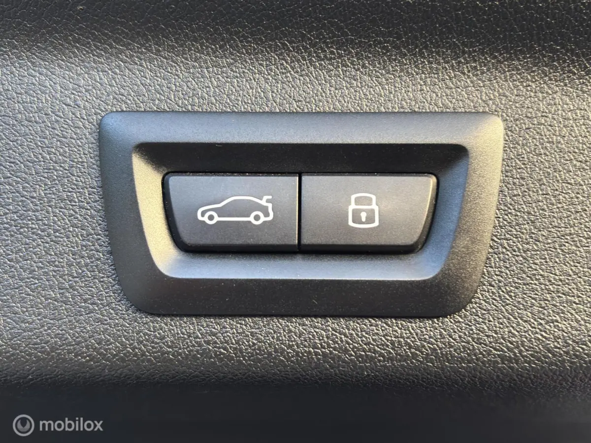 xDrive25e M-pakket Pano trekhaak HK HuD